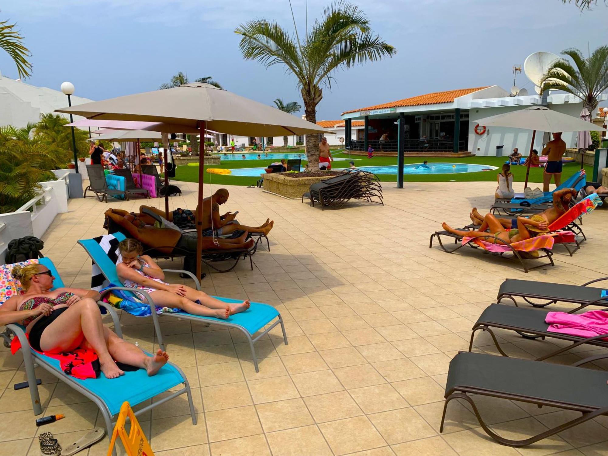Ocean Breeze And Seaview Resort Costa Adeje  Exterior foto